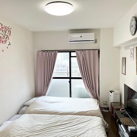 駅南うちやまビル1 Lägenhet Fukuoka  Exteriör bild
