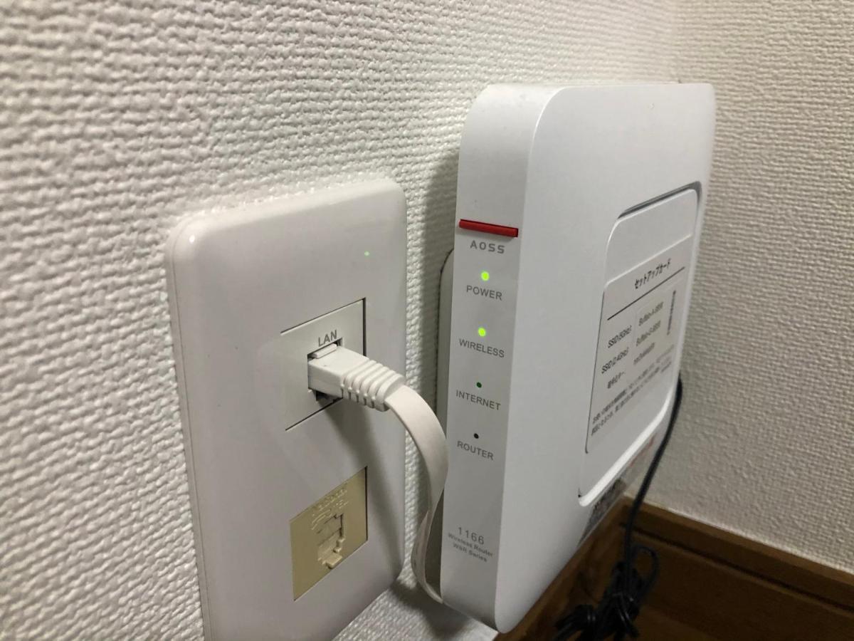 駅南うちやまビル1 Lägenhet Fukuoka  Exteriör bild