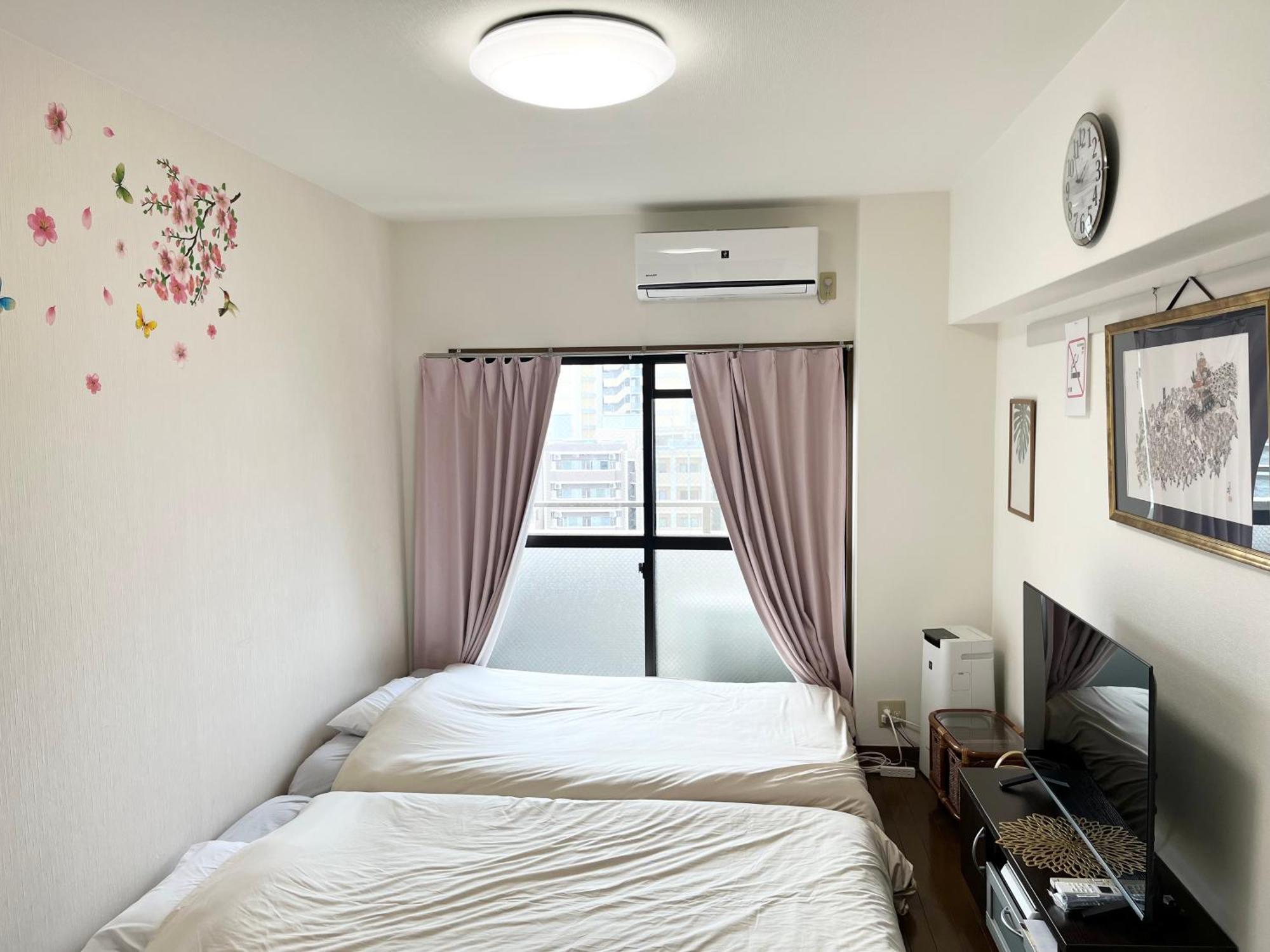 駅南うちやまビル1 Lägenhet Fukuoka  Exteriör bild